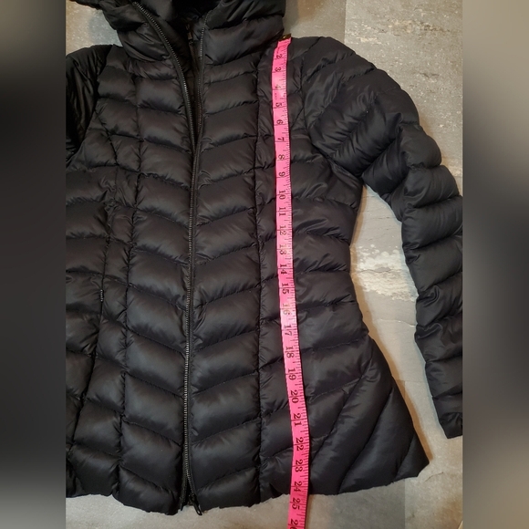 Soia & Kyo short puffer jacket / coat. Down & feather. Black. Hooded. Size S. - Picture 9 of 10